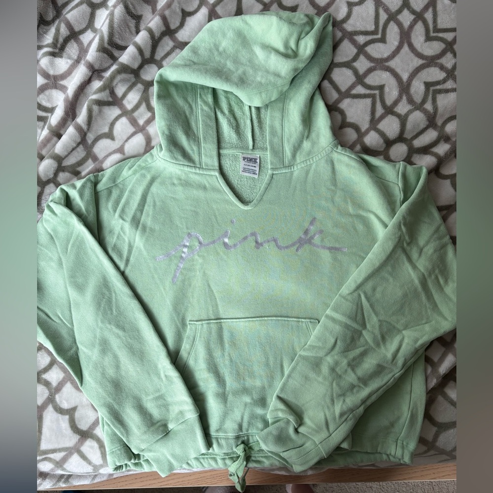 Pink VS light Green cropped Hoodie
